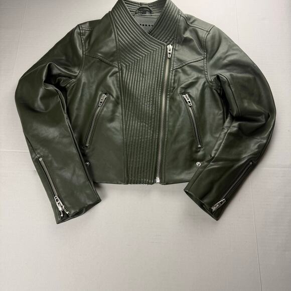 Blank NYC Jacket Womens Size XS Green Faux Leather Moto Zip - Picture 3 of 8